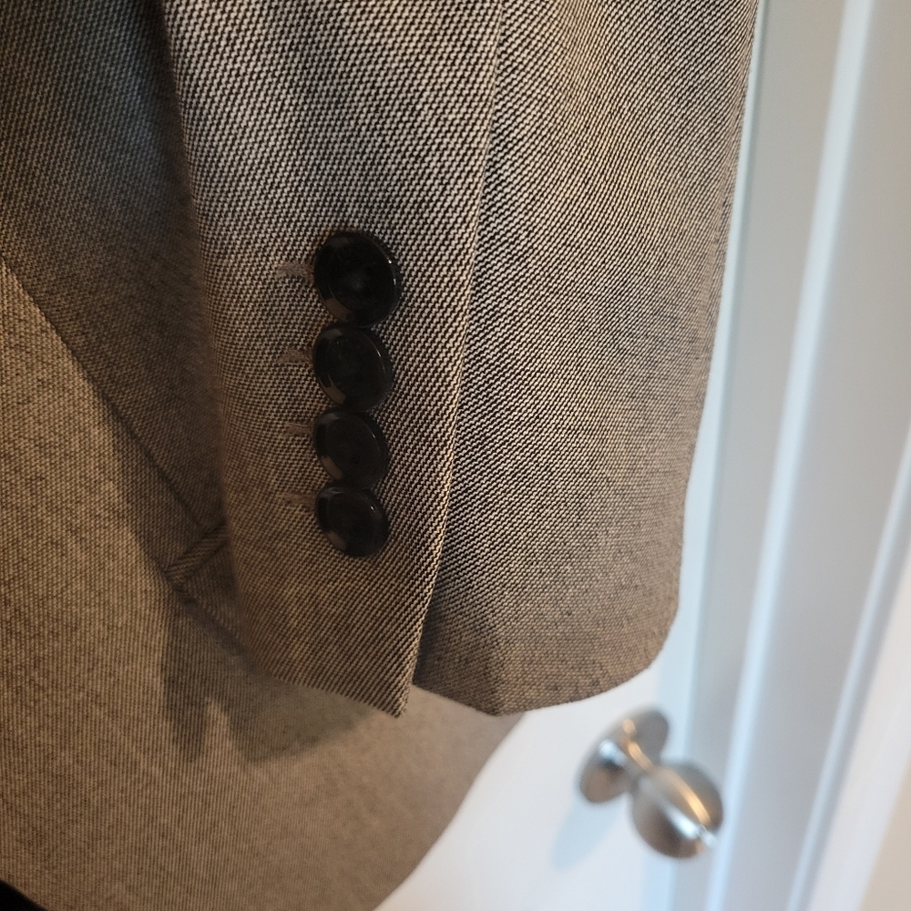 Nwt Express Notch Collar Single Button Gray Black… - image 5